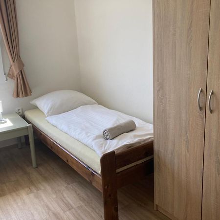 Penzion Cholin Novy Knin Bagian luar foto