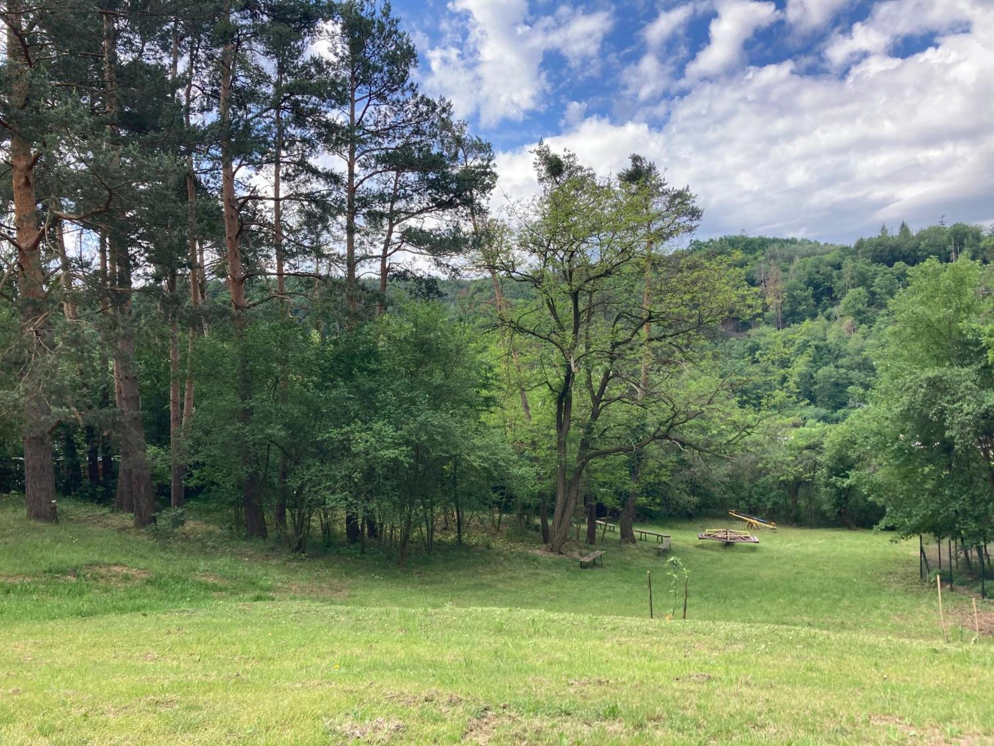 Penzion Cholin Novy Knin Bagian luar foto