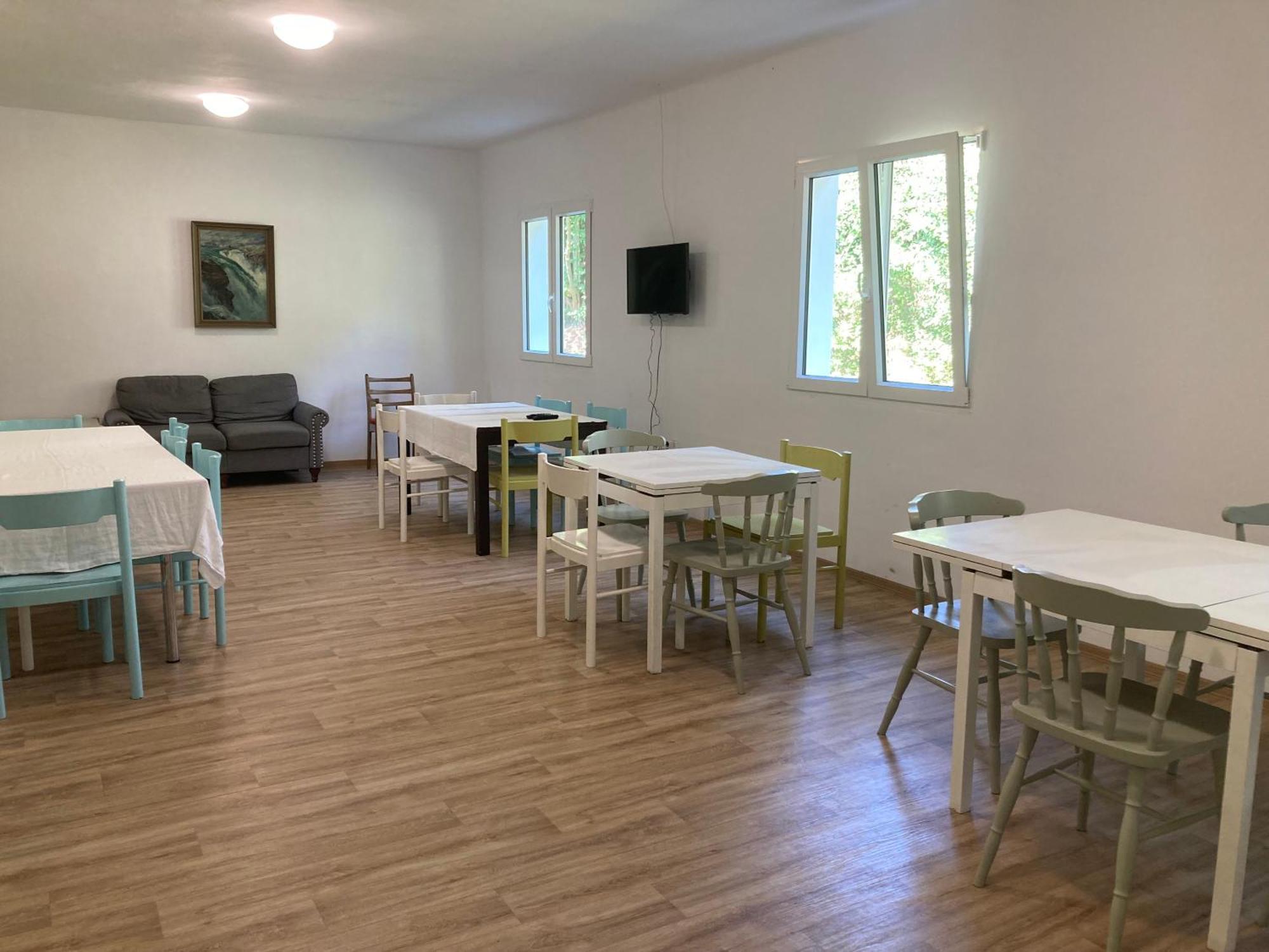 Penzion Cholin Novy Knin Bagian luar foto